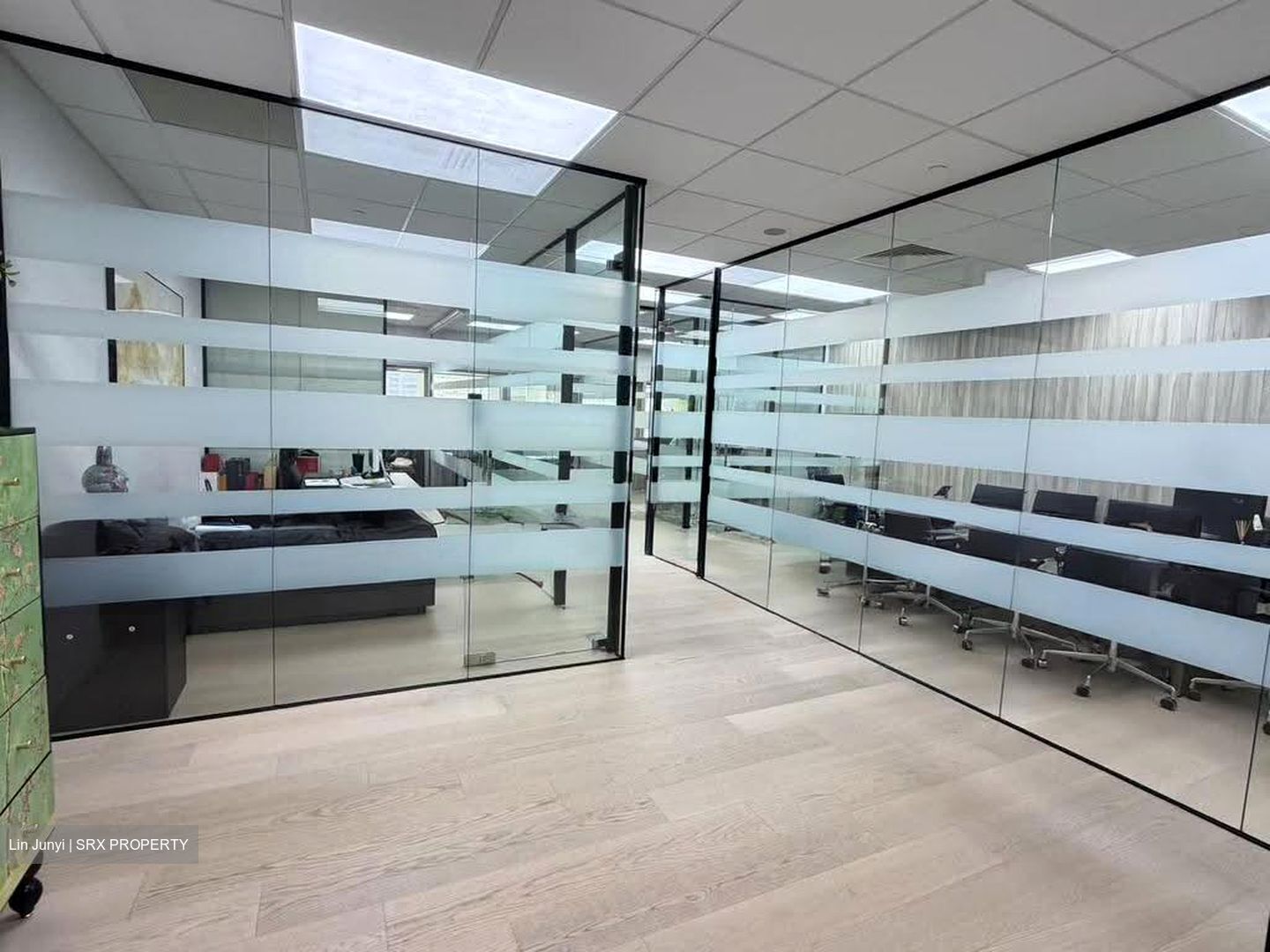 111 Somerset (D9), Office #632336201